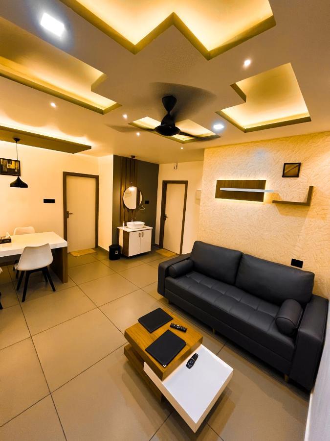 Bbc Luxury Apartments Perintalmanna Экстерьер фото