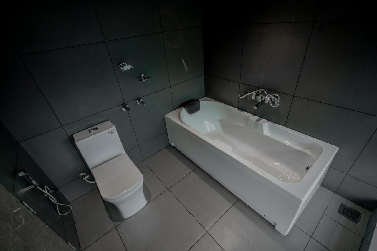 Bbc Luxury Apartments Perintalmanna Экстерьер фото