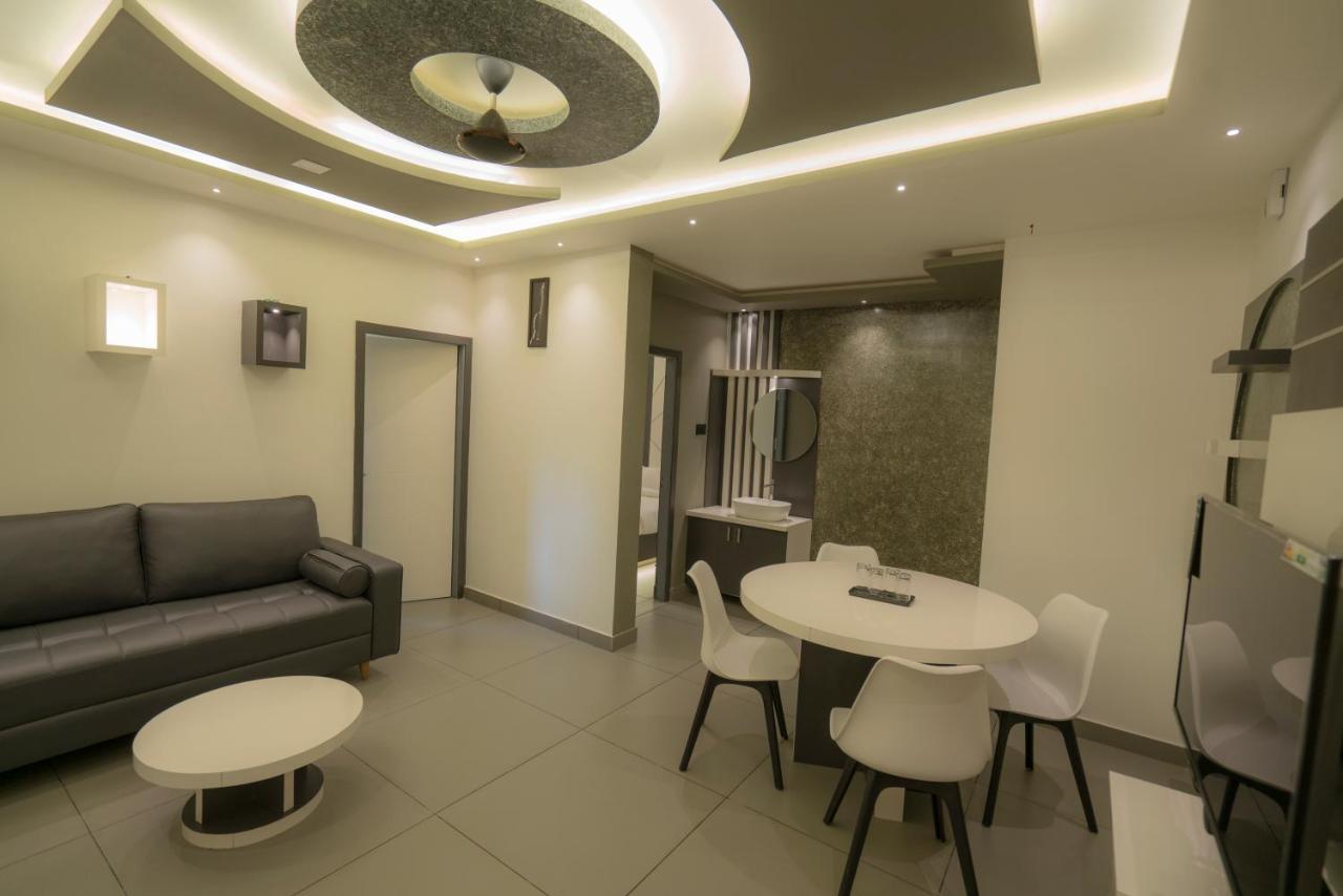 Bbc Luxury Apartments Perintalmanna Экстерьер фото