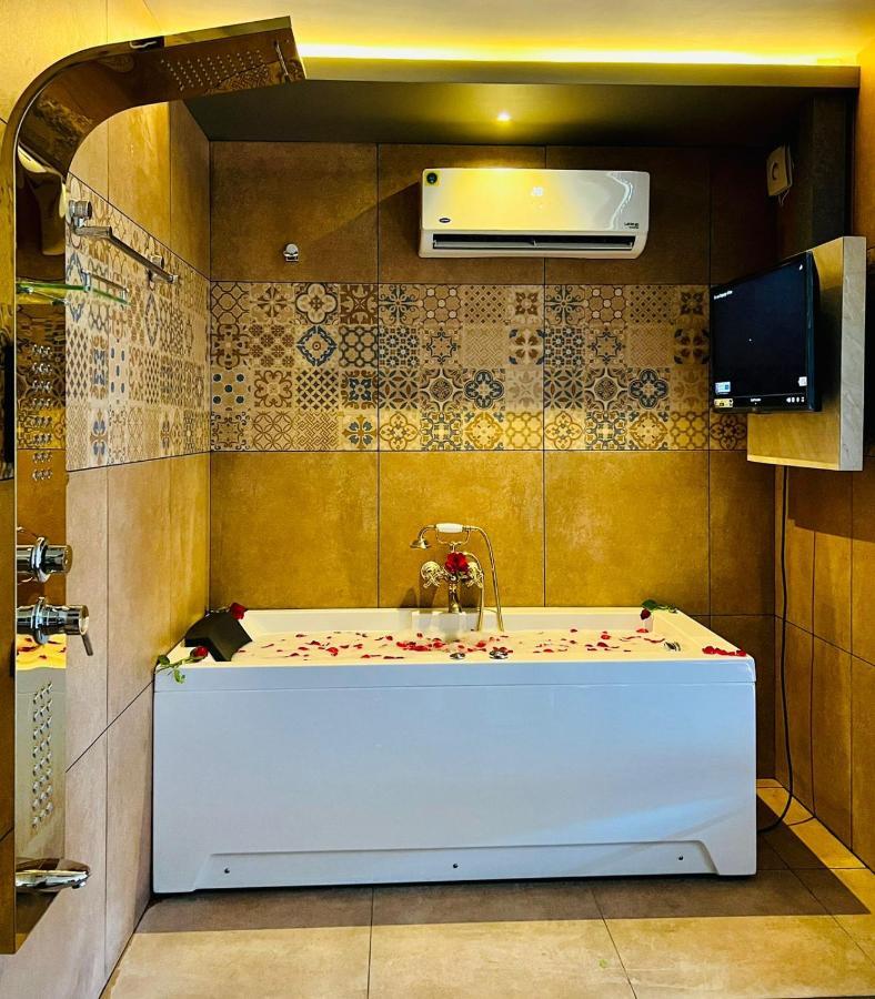 Bbc Luxury Apartments Perintalmanna Экстерьер фото