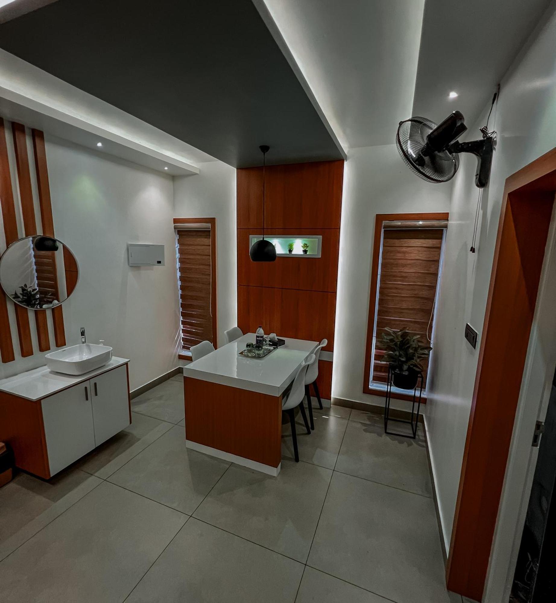 Bbc Luxury Apartments Perintalmanna Экстерьер фото